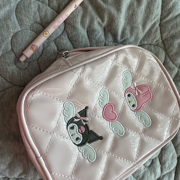 Hello kitty and friends pencil bag or cosmetic bag - Picture 10 of 10